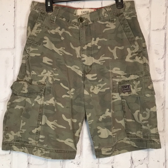Levi's Other - Levi’s Mens Camouflaged Cargo Shorts